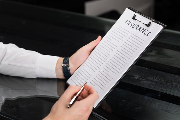 Pourquoi comparer les assurances location meublée ?